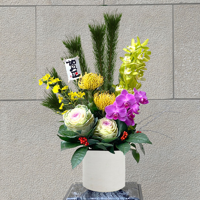 スタンドフラワーの画像です。金額は税抜二万円です。