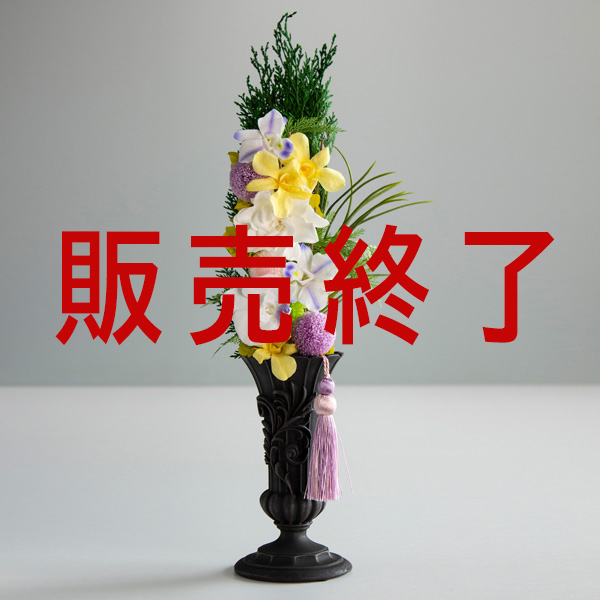 Zen(ゼン)という御供プリザーブドアレンジです。金額は税抜二万円です。