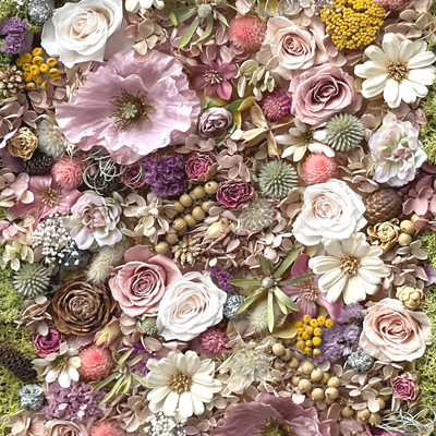 Wリースというプリザーブドアレンジです。金額は税抜30万円です。